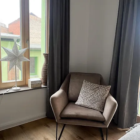 Altstadtflair Modernes Mit Gartenblick נוירופין